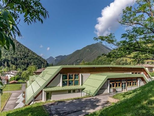 coperture per tetti piani casa in montagna